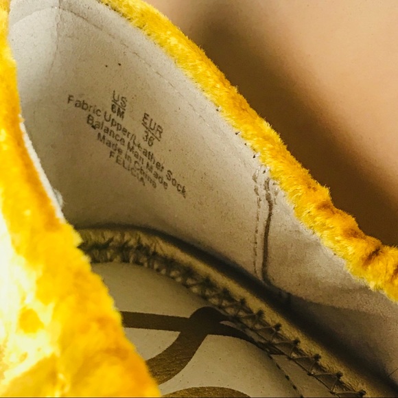 Sam Edelman Felicia Yellow Crushed Velvet Size 6 - Picture 13 of 14